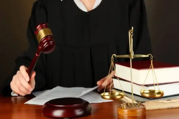 الحالات التي ينظر فيها الاستئناف مرافعة